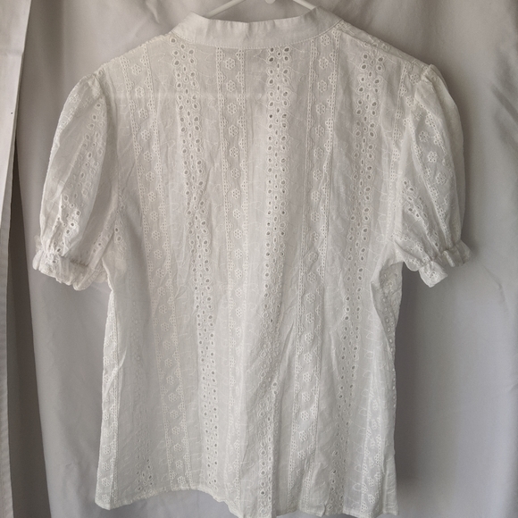 3/$30Darling Eyelet Blouse w/Tortoiseshell Buttons - Picture 8 of 8